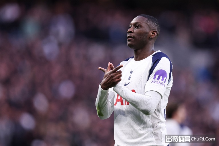 绿茵传奇揭,费心中的梦,幻阵容,55125中国彩吧,彩票平台,安全投注,在线投注,彩票预测