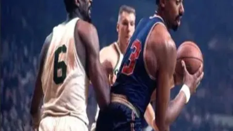 “激战两日，快船豪取9胜7负！揭秘：战绩飙升背后的排名谜题与决战悬念！”